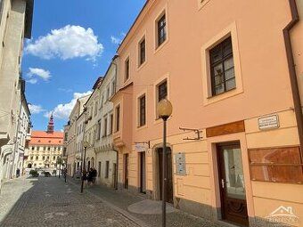Пропонуємо орендувати багатофункціональний комерційний