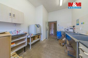 Ponukujeme na prenájom významný obchodný a služobný