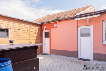 Exkluzivně vám nabízíme dvoupodlažní cihlový dům v obci Draž