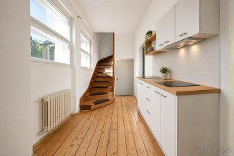 Пропозиція переважно для іноземців. Ми пропонуємо в оренду