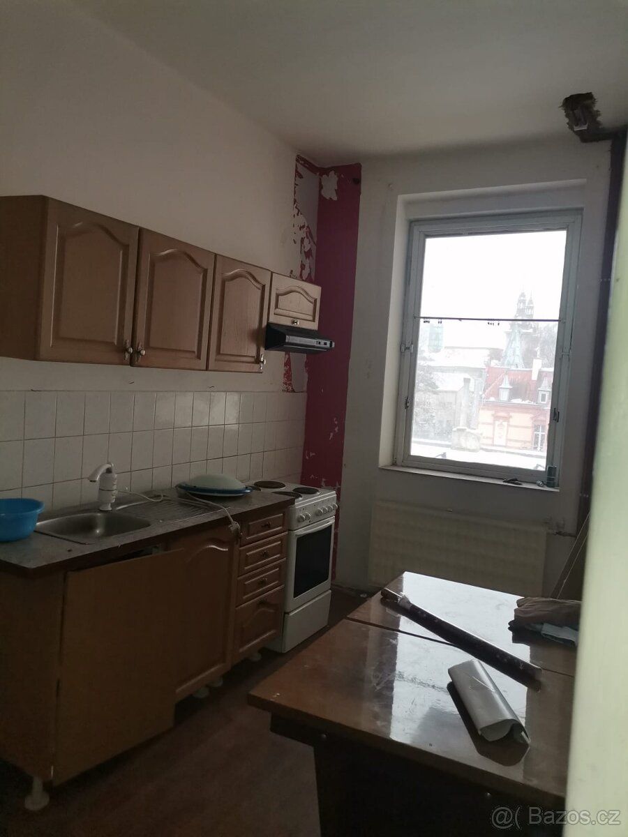 Pronajmu 3+1 Na Pískách Děčín Holý nájem 7 900,- Energie = d