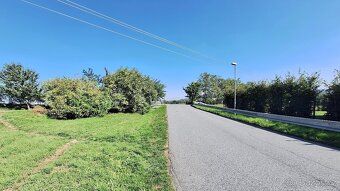 Nabízíme k prodeji stavební pozemky v Hrušovanech u Brna, v 
