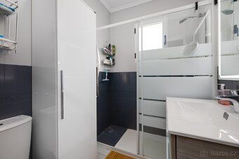 Przestronny dom narożny• Los Altos (Dream Hills) • €265.000