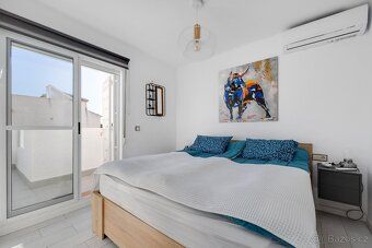 Przestronny dom narożny• Los Altos (Dream Hills) • €265.000