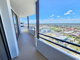 Oferuję na sprzedaż wyjątkowy apartament na 21 piętrze