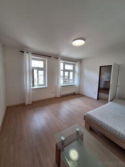 Wynajmę 2+kk w Uničovie, na 1. piętrze. Okna plastikowe