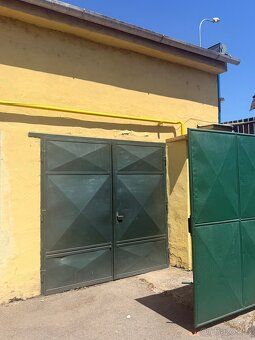 Rent storage space, possibly usable as a garage for larger