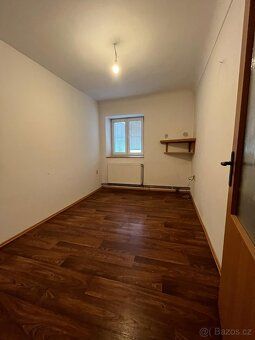 Oferuję na sprzedaż wyjątkowy dom z podcieniem (arkadą) o