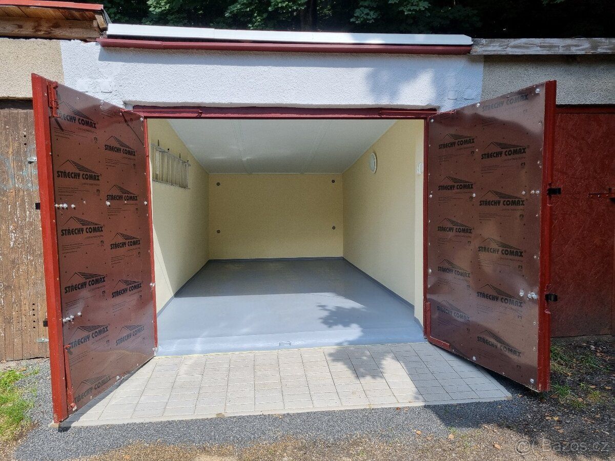 The garage is near the university dormitories. It has been