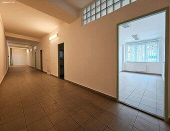 Ponukujeme NAJOM skladov ch priestorov o rozlohe 1306 m2 +
