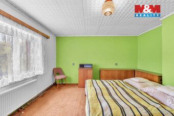 Nabízíme k prodeji prostorný cihlový dům 7+1 ve velmi dobrém