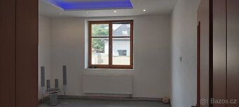 Dom w centrum. Na piętrze apartament 4+SKK 180 m² + taras