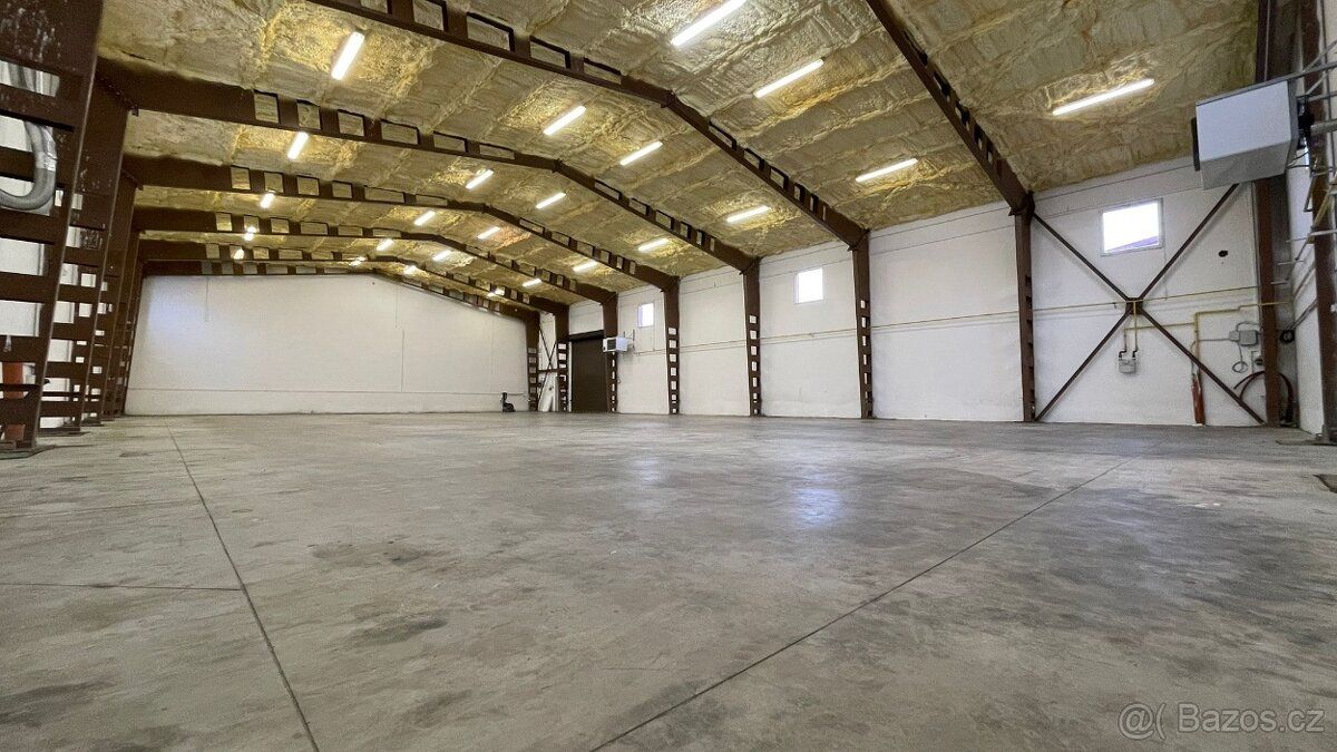 Tímto Vám nabízíme k pronájmu volný prostor o rozloze 570 m²