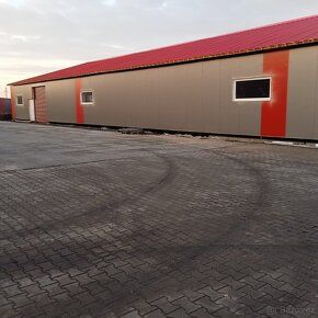We offer for rent an insulated hall located in a logistics