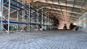 We offer for rent an insulated hall located in a logistics