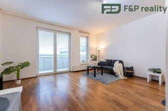 Hledám pronájem menšího bytu v Praze do 15000 Kč v četne slu