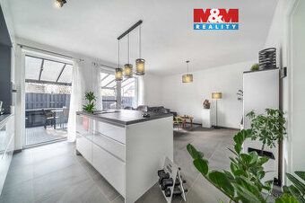 Nabízím pronájem bytu 3+1 se zasklenou lodžií, 61m2 v Rokyca