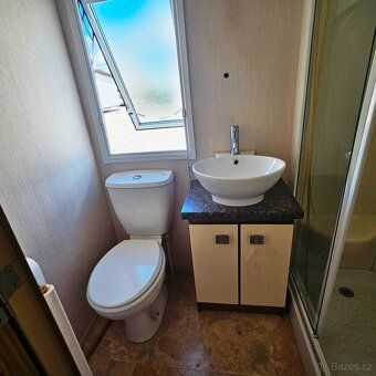 Zánovní luxusní a moderní celoroční dům dovezený z Anglie. D