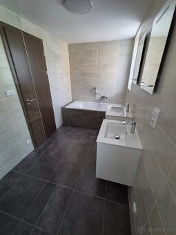 Prodej bytu 5kk 153m2 novostavba plus parkovací místo před d