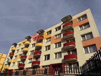 We offer for sale a nice, bright apartment with layout 2+1