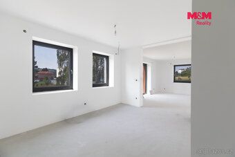 Nabízíme Vám ke koupi zkolaudovaný byt o dispozici 4+kk v mo