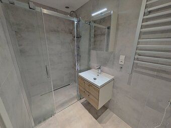 Nabízíme k prodeji útulný byt o dispozicí 3+kk v osobním vla