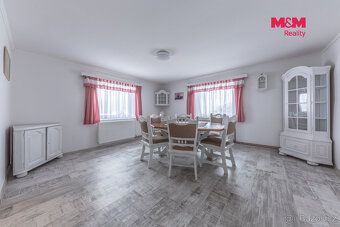 Výhradne ponúkame na predaj penzióñ s apartmami o