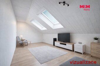 Oferujemy na sprzedaż przestronne mieszkanie 4+1 o łącznej
