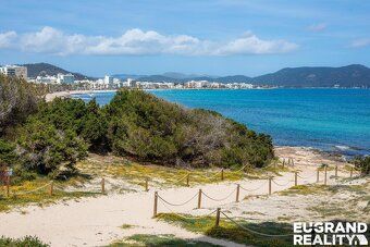 Ref. No. 05959 We offer an attractive apartment for sale in