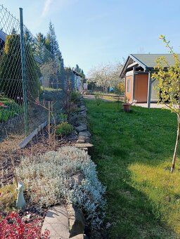 I offer for purchase a garden house at Bídníci above