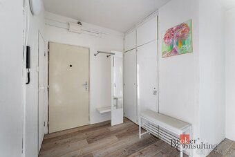 Przeniesienie udziału w gruncie, mieszkania/2+1, 53 m2