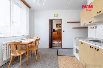 We offer for sale a sunny apartment 2+1 with usable area 59
