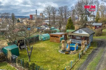 Looking for a quiet spot for family time and gardening? We