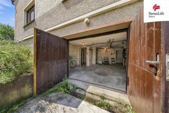 We offer for sale a family house in the village of Čermná