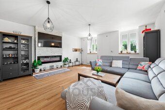 Ref. No. 01310 In exclusive representation by the owner we