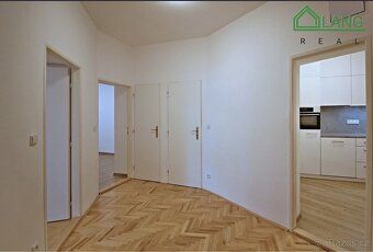 I offer a room to share at Jugoslávská street. The room