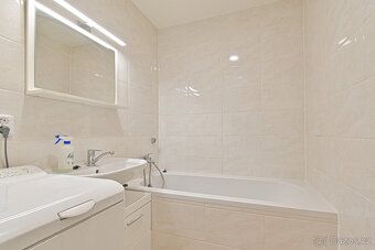 We offer long-term subletting of pleasant accommodation in