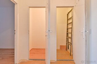 We offer long-term subletting of pleasant accommodation in