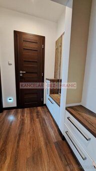 Оренда сучасного квартира 2+кк, 56 м²; лоджія, комірчина