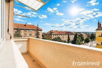 Ref. No. 02190 Good day, Are you looking for a spacious and