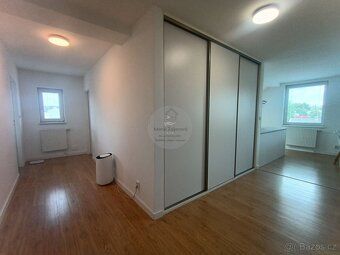 I would be happy to arrange the rental of beautiful