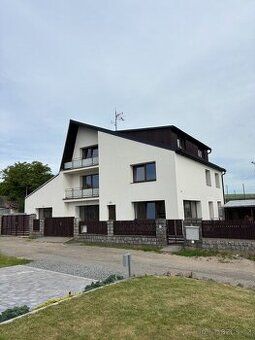 We offer for rent a pleasant apartment with layout 1+kk and