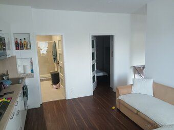 I am renting out an apartment 2kk with parking space in