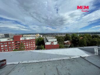 We offer rental of a maisonette apartment at Prosek which