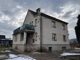 We offer for sale a family house under continuous and very