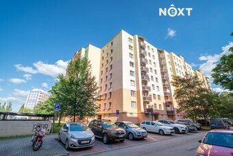 Spacious and very nicely arranged apartment located on the