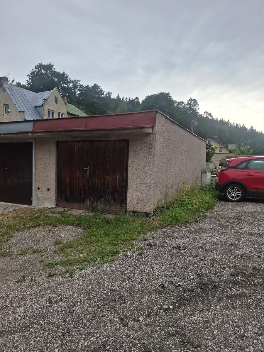 Sale of attached garage – Svoboda nad Úpou, Lázeňská St. I
