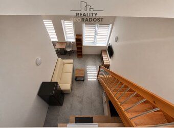 We offer a maisonette apartment 2 + kk for rent, located in