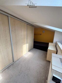 We offer a maisonette apartment 2 + kk for rent, located in