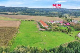 We offer for sale a flat land measuring 910 sqm2 located in